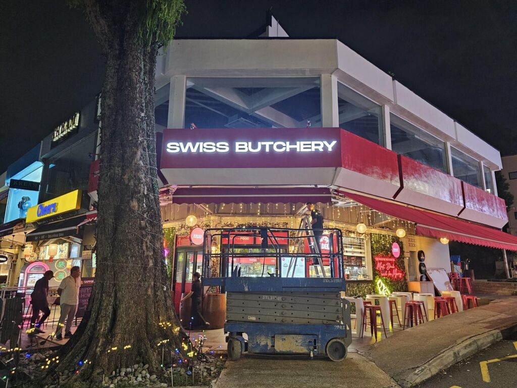 Strategies for Choosing ideal 3D Box-Up Signage in Singapore