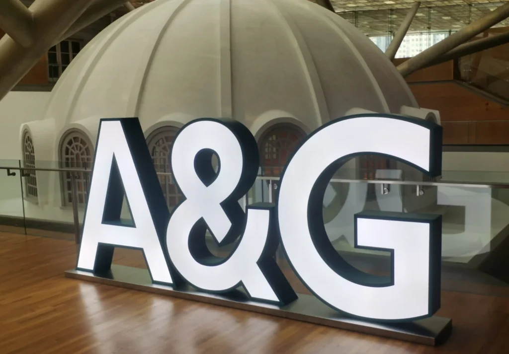 Singapore Logo Signage Design Tips: How to Make Your Shopfront Stand Out