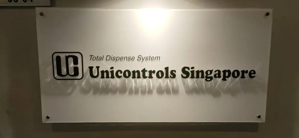 What Customers Expect from Business Signage in Singapore in 2026